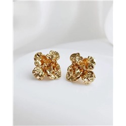 Стильные серьги