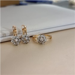 Комплект ювелирной бижутерии коллекция "Дубай" серьги и кольцо 18 р, покрытие позолота, вставка: цирконы, цвет: прозрачный, арт.217.500-18