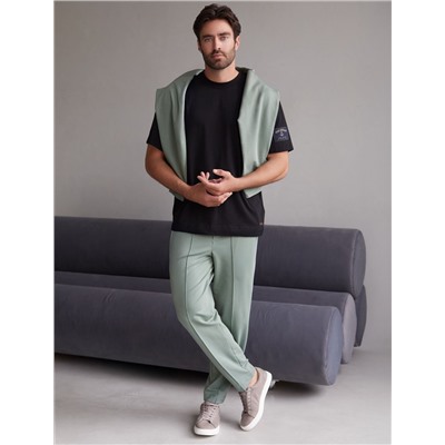 Брюки джоггеры на резинке из премиального футера двухнитки