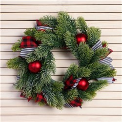 Венок новогодний d=30 см «Зимнее волшебство. Уютная сказка», с полосатыми лентами и шарами