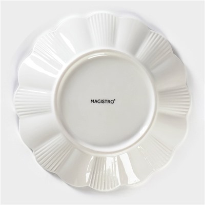 Пирожковая тарелка Magistro «Ромашка», d=18.5 см, фарфор, белая