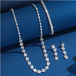 Комплект бижутерии вечерний: Колье, Серьги и Браслет. "Квадраты"