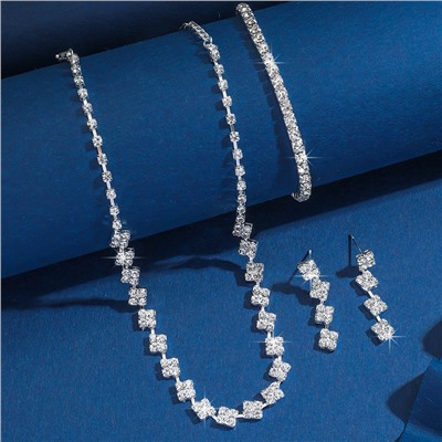 Комплект бижутерии вечерний: Колье, Серьги и Браслет. "Квадраты"