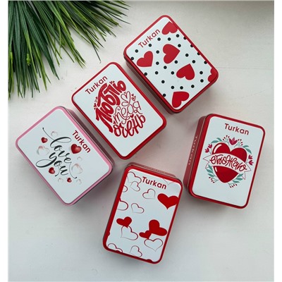 Подарочные женские носки в железной коробке