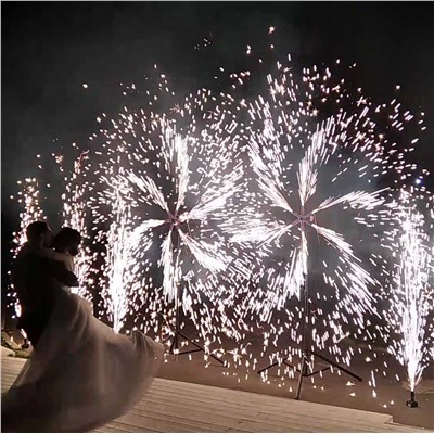 Фейерверк-шоу: пиротехническая композиция "Кольца"