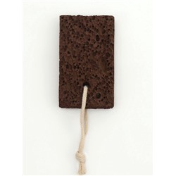 Натуральная пемза для педикюра, с подвесом, 10×6 см, в коробке, коричневая