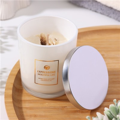 Ароматическая свеча в стакане Scented Candle, английская груша и фрезия
