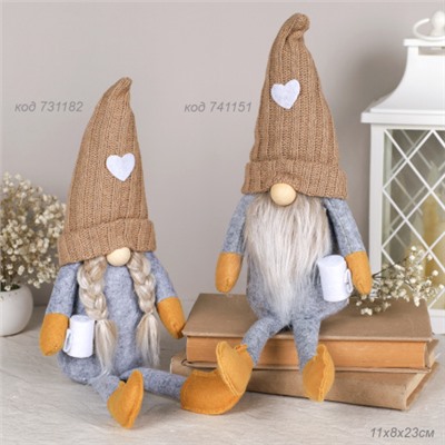 Декоративное украшение Гном 23 см девочка / GH-26/1 /уп 100/новогодний