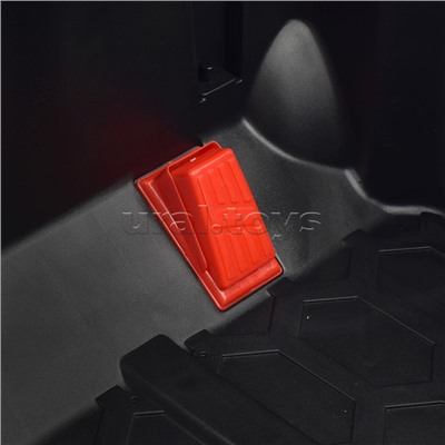 Электромобиль "Профи" на аккумуляторе, с р/у управлением, в коробке (белый)