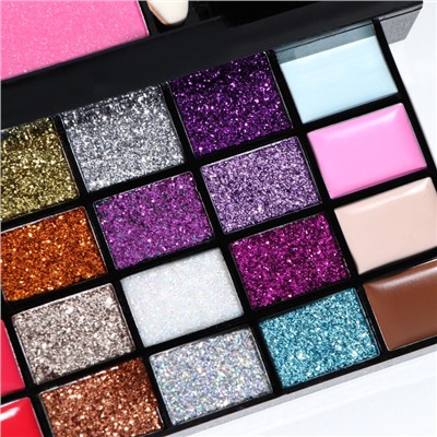 Профессиональный набор для макияжа (тени для век, блеск для губ, корректоры, румяна, тоналка)