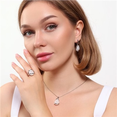 Комплект ювелирная бижутерия серьги, кулон и кольцо 19 р, покрытие: посеребрение, вставка: фианит, цвет: молочный матовый, арт.313.065-19