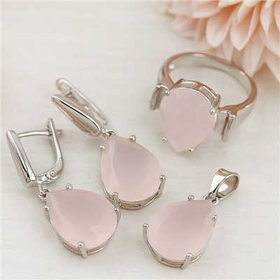 Комплект ювелирной бижутерии серьги, кулон и кольцо 18 р, покрытие: посеребрение, вставка: фианит, цвет: розовый матовый, арт.213.903-18