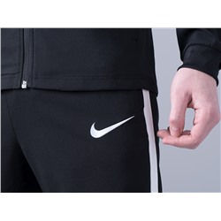 Спортивный костюм Nike