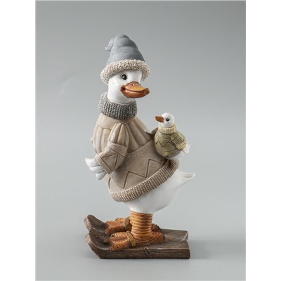 УЦЕНКА Сувенир полистоун "Гусь на лыжах, с гусёнком на спине" серо-бежевый 9,5х13,5х23,5 см 103259