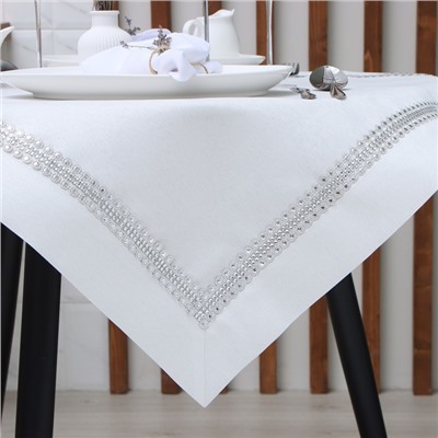 Скатерть Этель со стразами, 85×85 ±5 см, цвет белый, п/э
