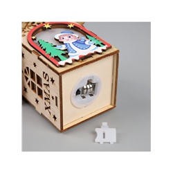 Ёлочная игрушка «Домик со Снегурочкой», 11×8.5×7.5 см, 1 LED, от батареек, свечение тёплое белое