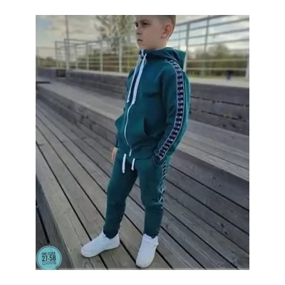 Спортивный костюм #22471178