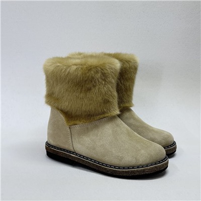 Унты женские бежевые короткие “Норка” замшевые на войлочной подошве