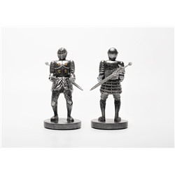 Фигурка - держатель