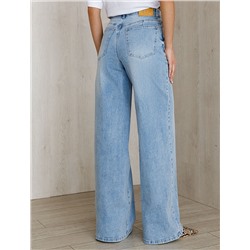 Джинсы трубы с декоративной стиркой из эластичного плотного денима