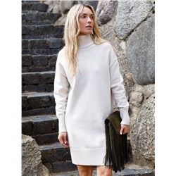 Платье из пряжи с кашемиром