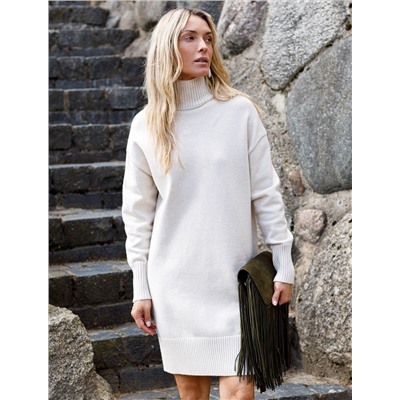 Платье из пряжи с кашемиром