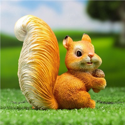 Садовая фигура из полистоуна «Белка c жёлудем», 14×9×13 см