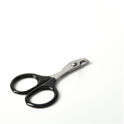 Ножницы-когтерезы с прорезиненными ручками, отверстие 6 мм, чёрные