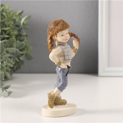 Фигурка полистоун «Девочка модница», 13×5.5×4 см, МИКС
