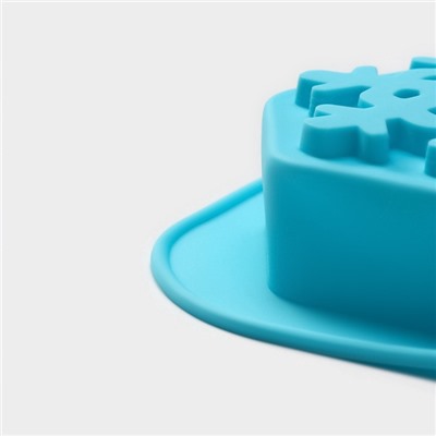 Форма для выпечки Доляна «Новый год. Снежинка», силикон, 26.5×18.5 см, 6 ячеек, голубая