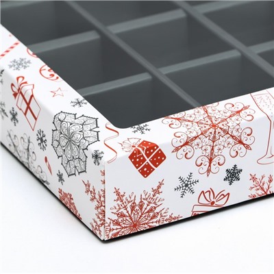 Коробка под 12 конфет новогодняя «Подарки», 19×15×3.5 см