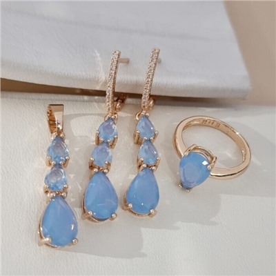 Комплект ювелирной бижутерии коллекция "Дубай" серьги, кулон и кольцо 17 р, покрытие позолота, вставка: фианиты и цирконы, цвет: голубой и прозрачный, арт.414.283-17