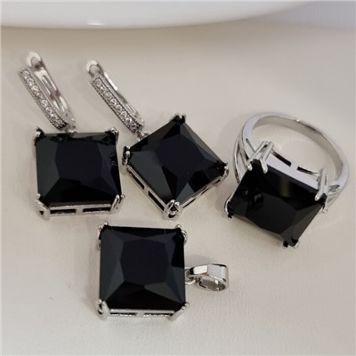 Комплект ювелирной бижутерии серьги, кулон и кольцо 20 р, покрытие посеребрение, вставка: фианит, цвет: черный, арт.313.143-20