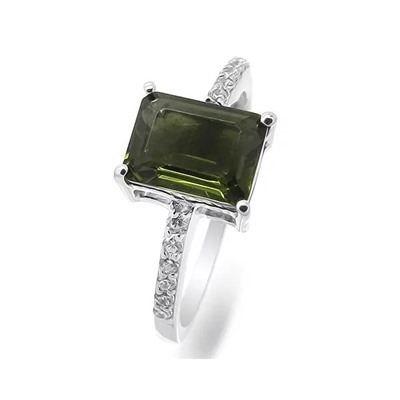 Кольцо из серебра оливковая шпинель, Эра