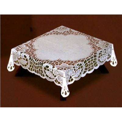 Скатерть арт.  38852/150/1, квадратная, размер 150 см х 150 см, белоснежная, серебристая структура, плотная