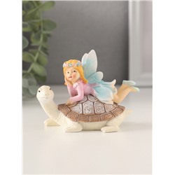 Фигурка полистоун «Девочка-фея верхом на черепахе», 9.5×5×7 см