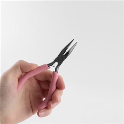 Тонкогубцы с зазубринами, для рукоделия, 12×6.5 см, розовые