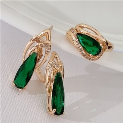 Комплект ювелирной бижутерии коллекция "Дубай" серьги и кольцо 17 р, покрытие позолота, вставка: стекло и цирконы, цвет: зеленый и прозрачный, арт.313.496-17