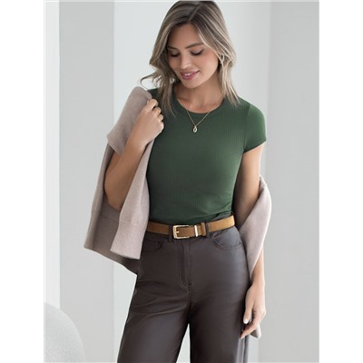 Футболка из трикотажа в широкий рубчик