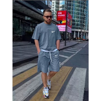 Спортивный костюм #22972653