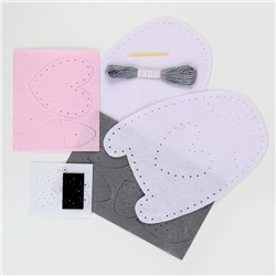 Набор для шитья. Подушка из фетра «Кошечка», 24×28 см