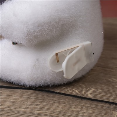 Светодиодная фигура «Медведь с бантиком» 12×20×7 см, флок, батарейки CR2032×2 (не в комплекте), свечение тёплое белое