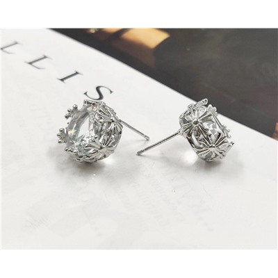 Серьги стильные