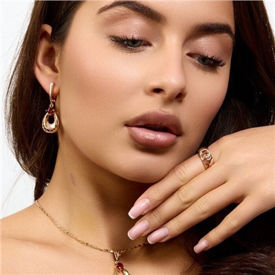 Комплект ювелирной бижутерии коллекция "Дубай" серьги, кулон и кольцо 19 р, покрытие позолота, вставка: фианиты и цирконы, цвет: кирпично-красный и прозрачный, арт.217.481-19