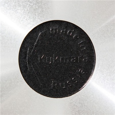 Сковорода KUKMARA «Традиция», 26×6 см, пластиковая ручка, стеклянная крышка, антипригарное покрытие, алюминий, чёрная