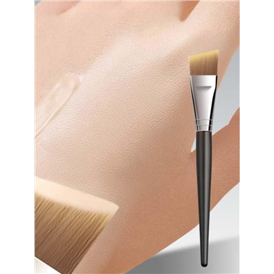 Kristaller Кисть макияжная для нанесения тона плоская скошенная, нейлон, черный, 17 см 27909