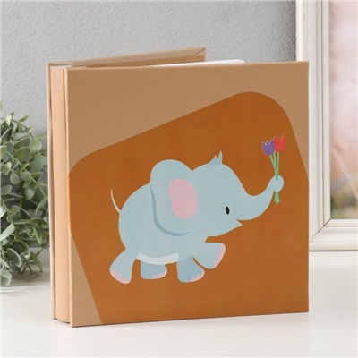 Фотоальбом на 100 фото 10×15 см «Слонёнок голубой с тюльпанами», в коробке, 23.5×4×22.5 см