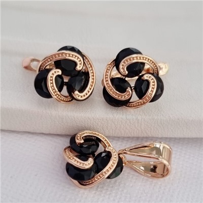 Комплект ювелирная бижутерия коллекция  "Дубай" серьги и кулон, покрытие: позолота, вставка: фианиты, цвет: черный, арт.215.424