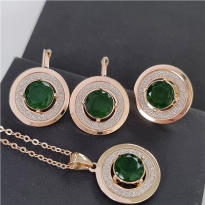 Комплект ювелирной бижутерии коллекция "Дубай" серьги, кулон на цепочке и кольцо 18 р, покрытие позолота, вставка: фианиты и блестящий глиттер, цвет: зеленый, арт.216.395-18