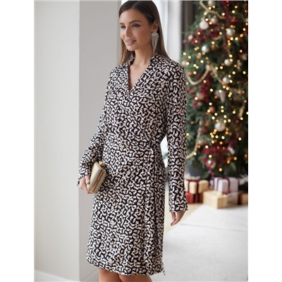 Платье на запАх из вискозы с принтом